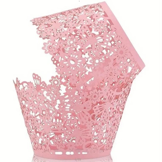 Lace Cupcake Wrapper – Pink