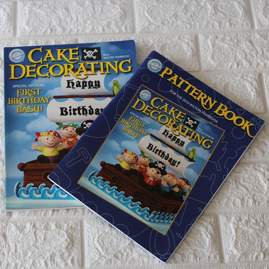 Wilton Cake Decorating & Pattern Book