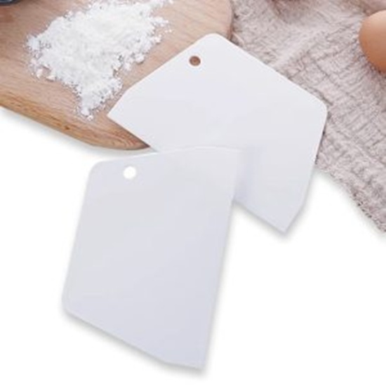 Plastic Scraper – Small