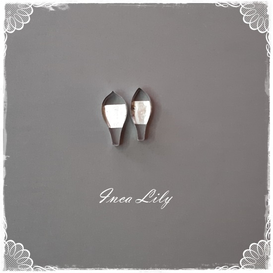 Inca Lily Cutter