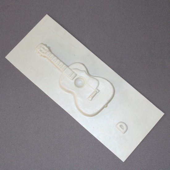 Chocolate Mould – Guitar