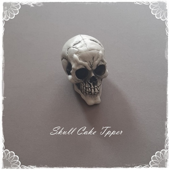 Skull – Plastic Topper