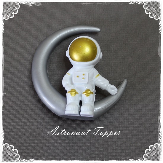 Astronaut on Moon Cake Topper