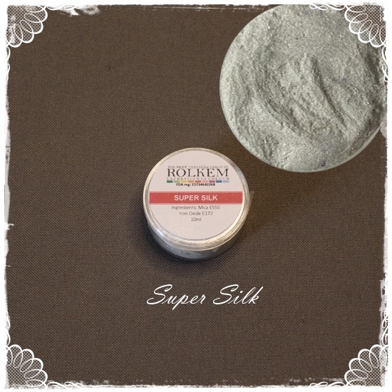 Super Silk Glossy Powder